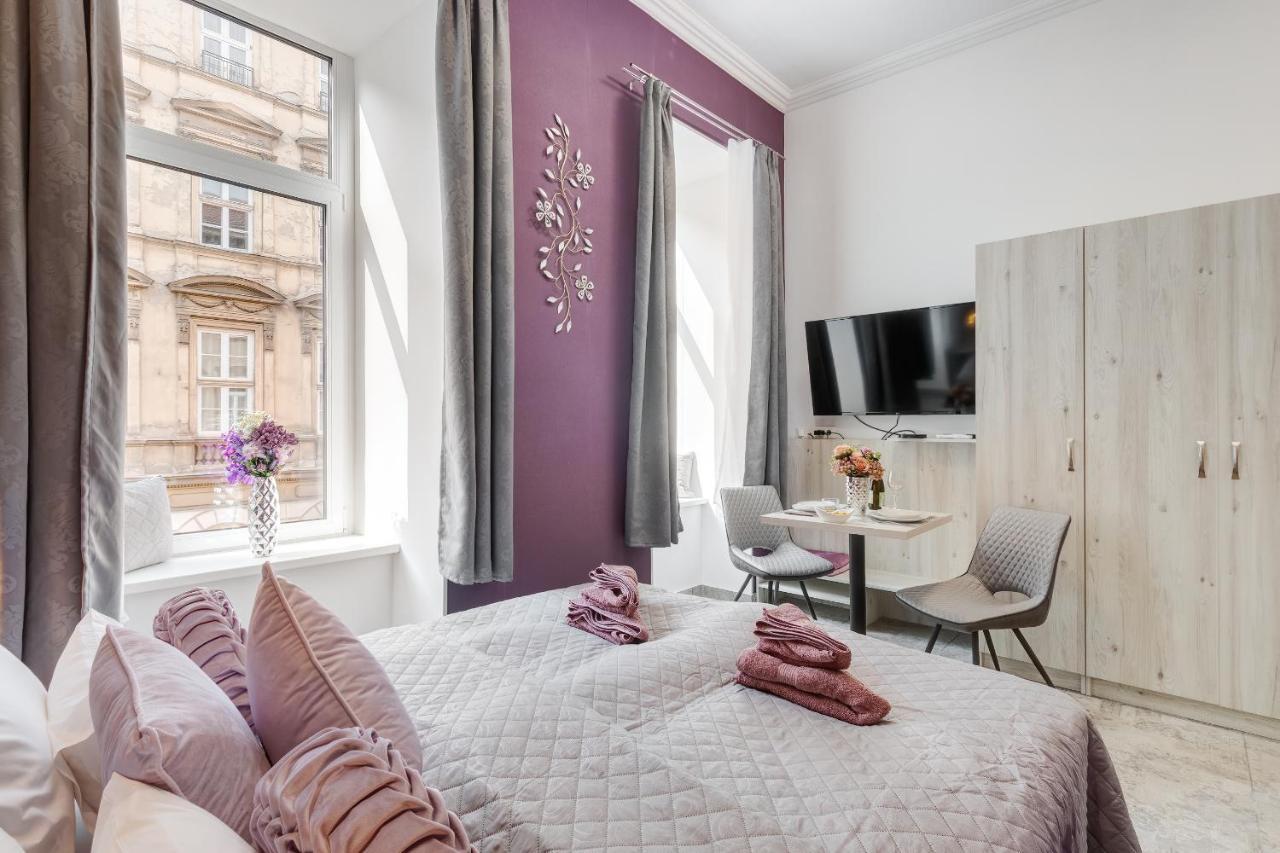 Magic In Downtown Apartament *